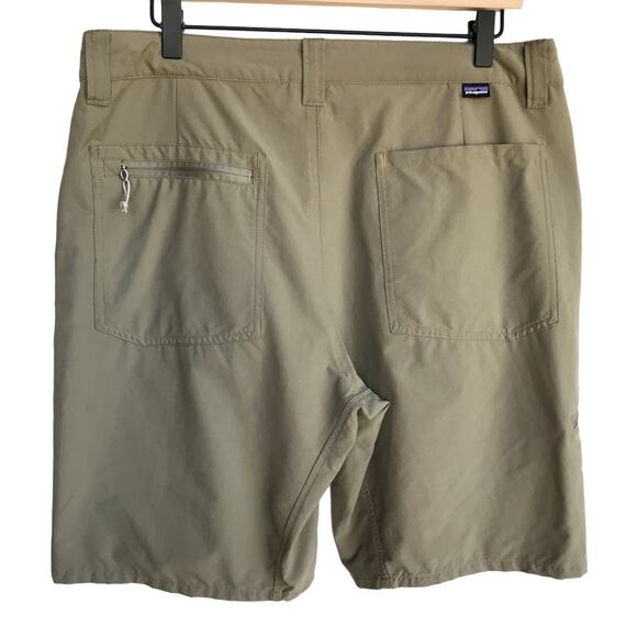 Patagonia Mens Khaki Tan Nylon Outdoor Shorts size 34 - Picture 2 of 7